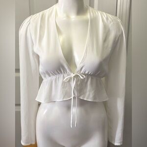 Aritzia Sunday Best Kimberly White Long Sleeve Blouse size Small